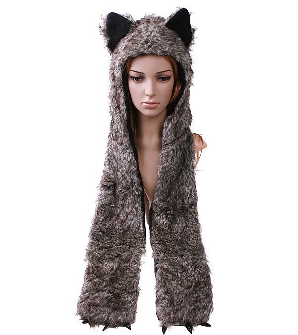 A Superplush Brown Timberwolf Hat & Gloves