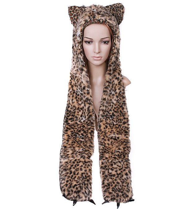 A Superplush Leopard Hat & Gloves