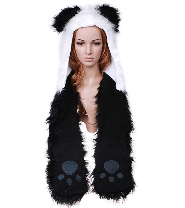 A Superplush Panda Hat & Gloves