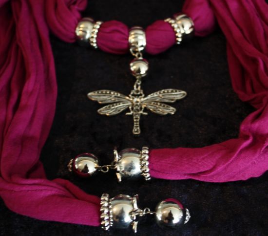 dragonfly-scarf-4de5a11b74b57