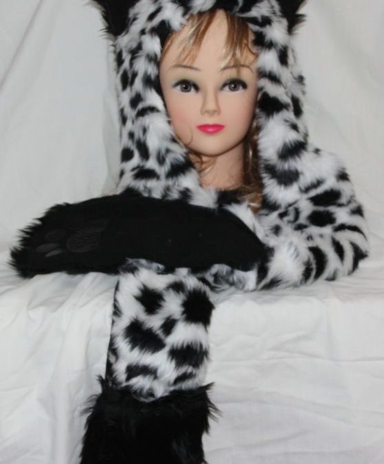 Super Plush Dalmation hat with mittens